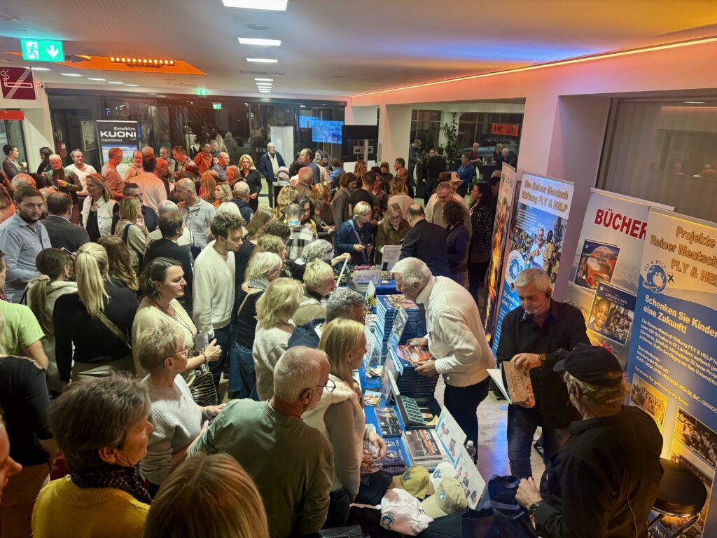 Merchandise-Stand in der Pause