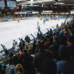 ALPS HOCKEY LEAGUE: EK DIE ZELLER EISBÄREN (EKZ) vs RITTNER BUAM SKYALPS (RIT) aufgenommen am 30.12.2025 in Zell am See