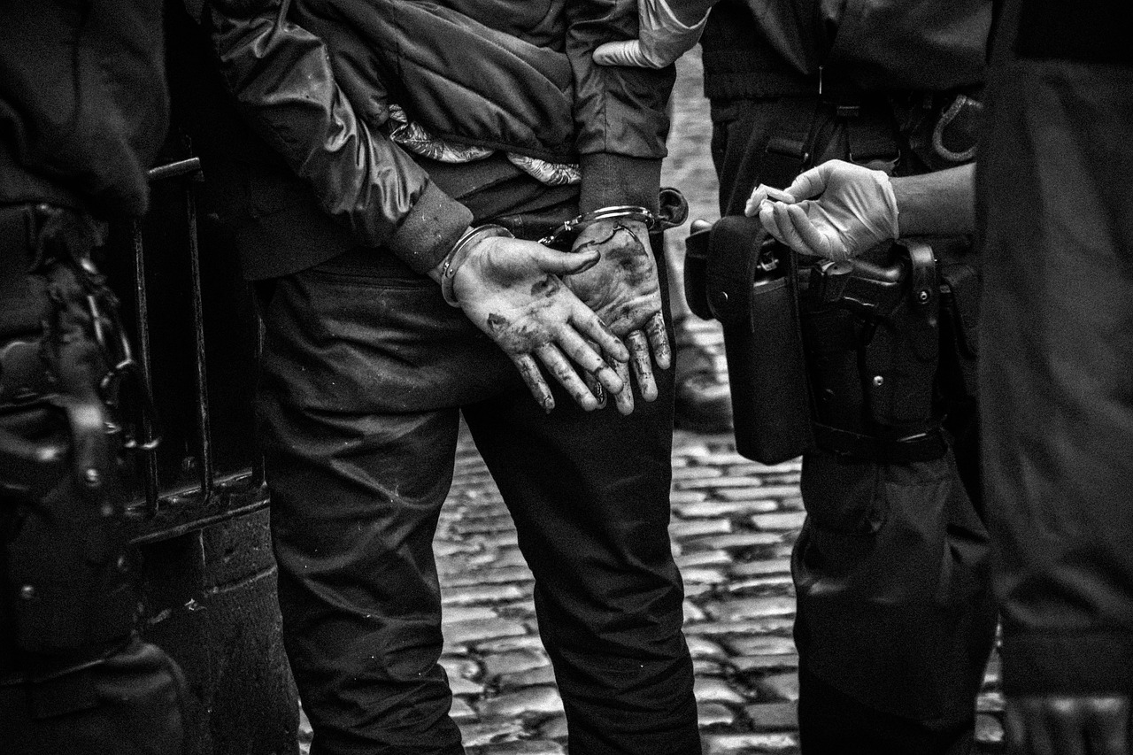 arrest, heumarkt cologne, robbery, raid, predator, cologne, germany, arrest, arrest, arrest, arrest, arrest, robbery